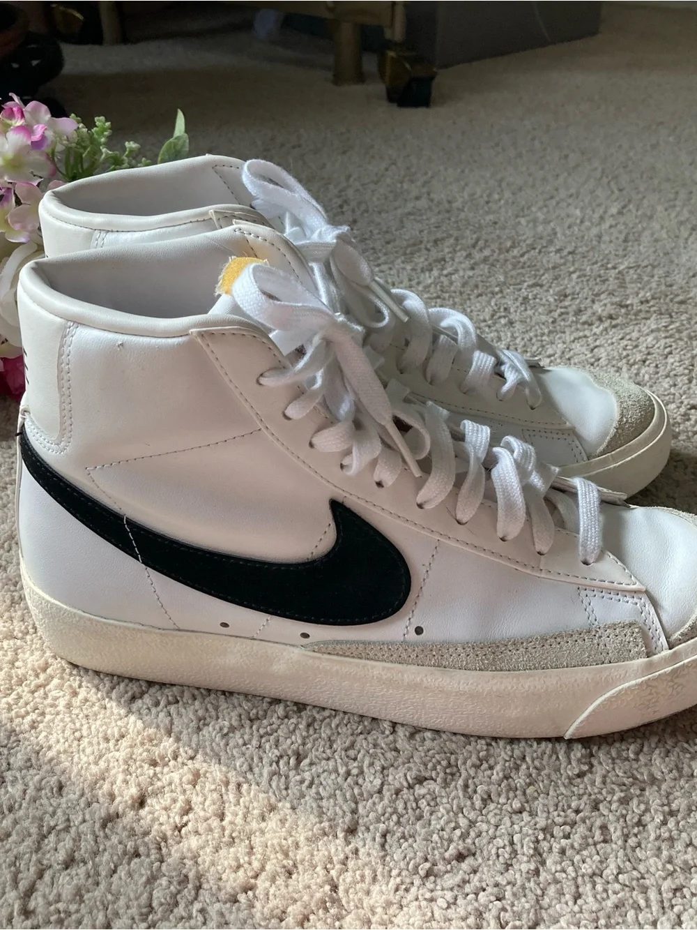 Nike Women’s White High-Top Sneakers with Black Swoosh - Picture 2 of 13